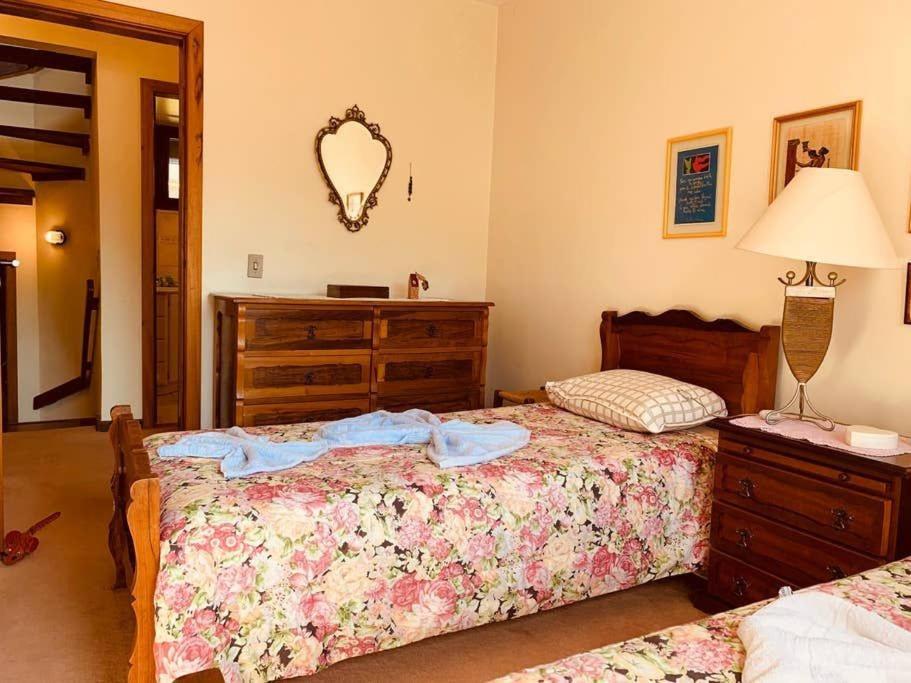 434 Casa Geminada No Centro De Gramado 8 Pessoas Esterno foto